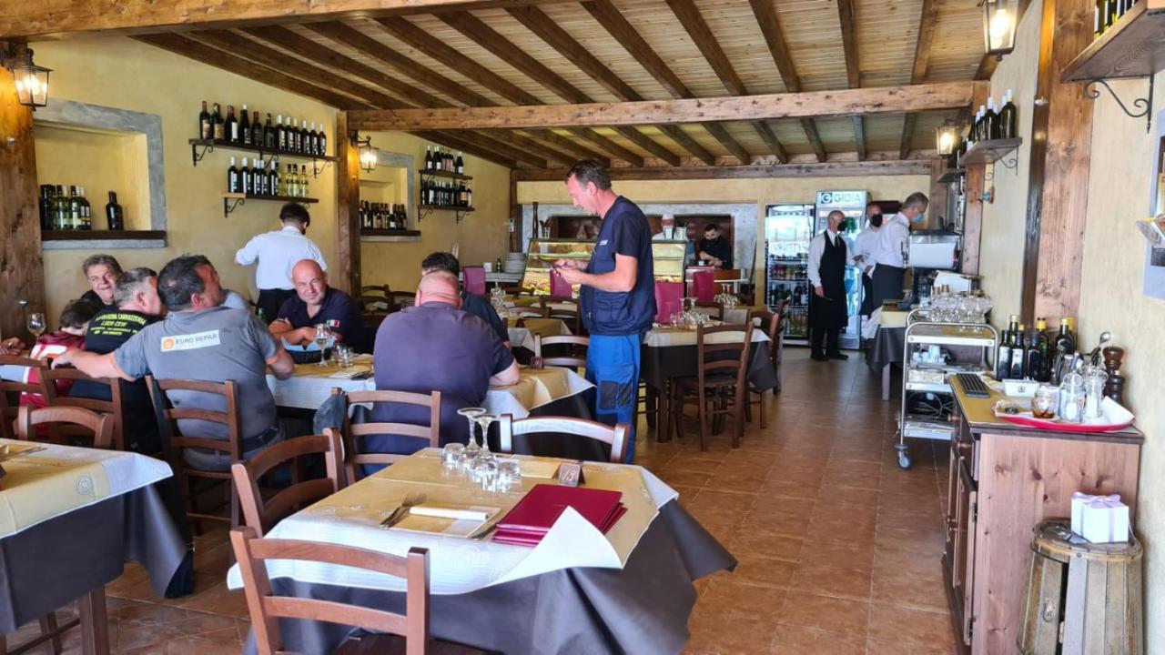 Agriturismo Il Casale Понте Галерия Екстериор снимка